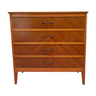 Dresser years 60