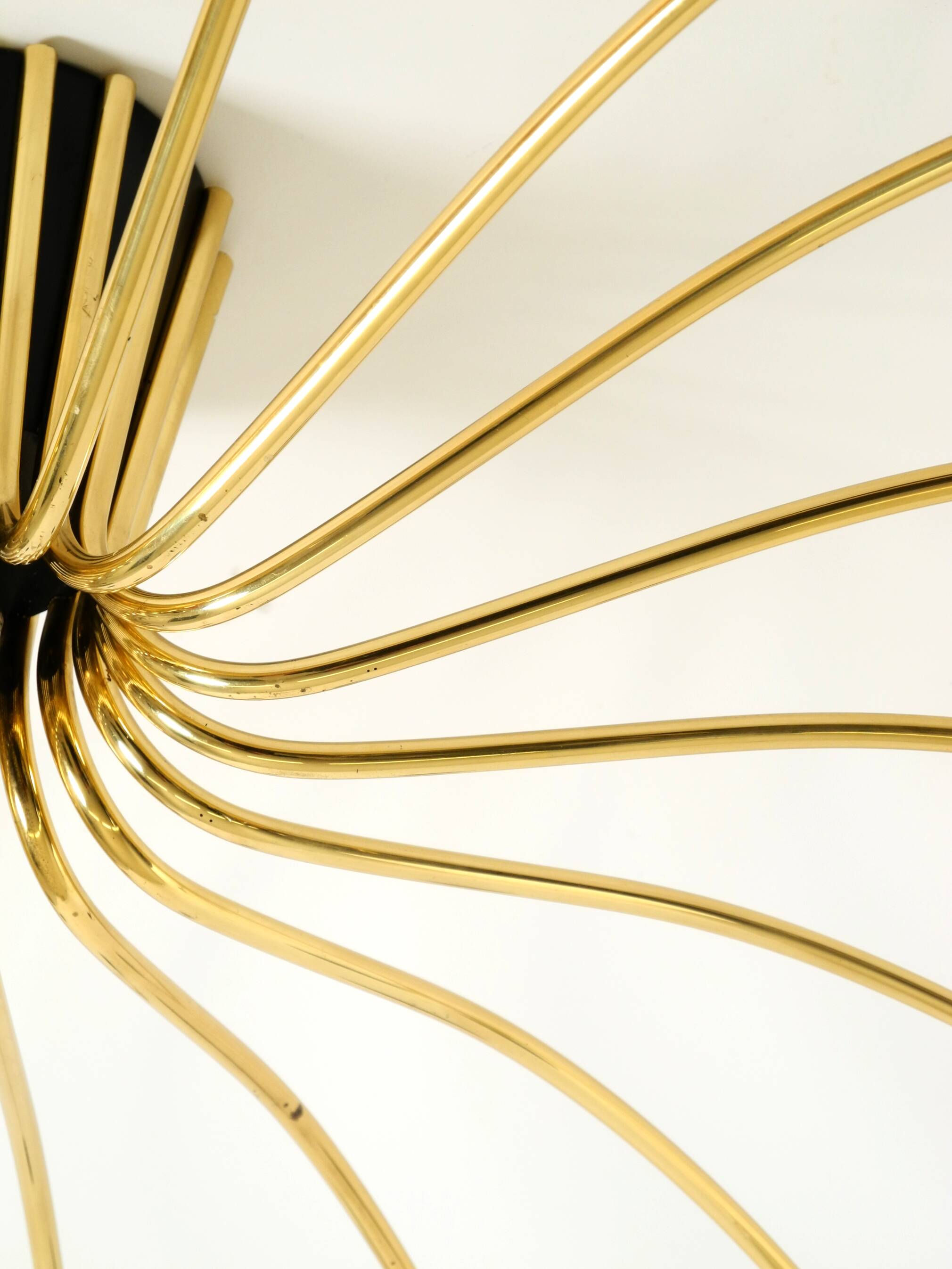 Huge 18-arm mid-century modern brass Sputnik ceiling lamp | Ø 113 cm