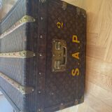 Louis vuitton trunk