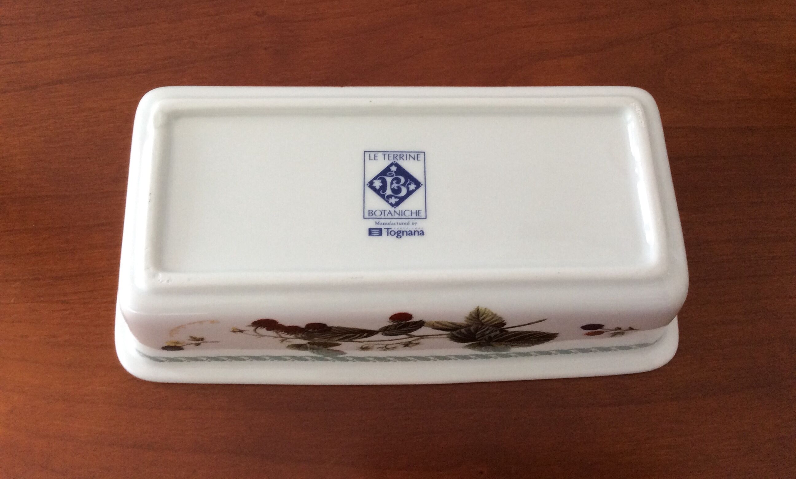 Porcelain cake dish Tognana