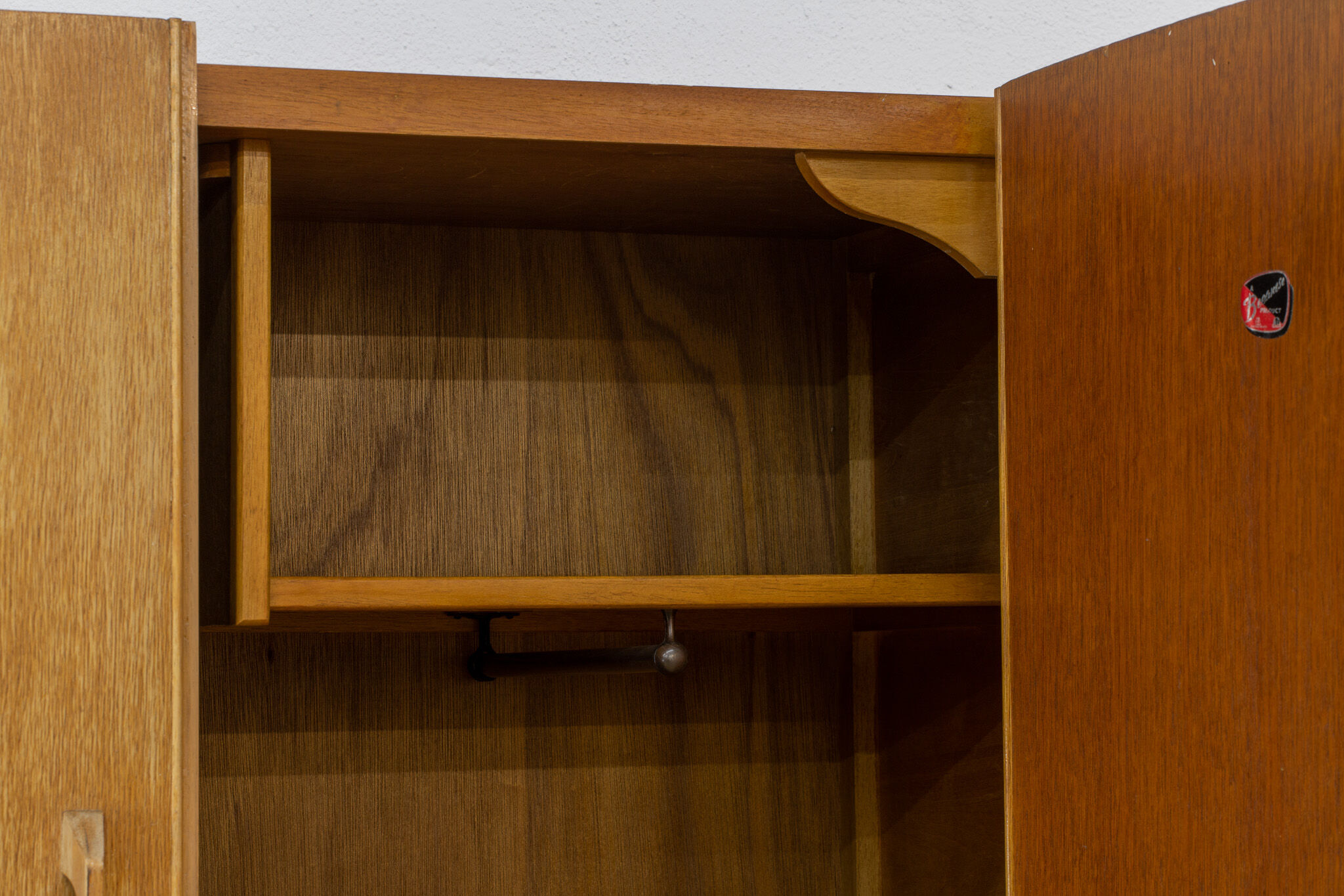 Scandinavian wardrobe 123 cm