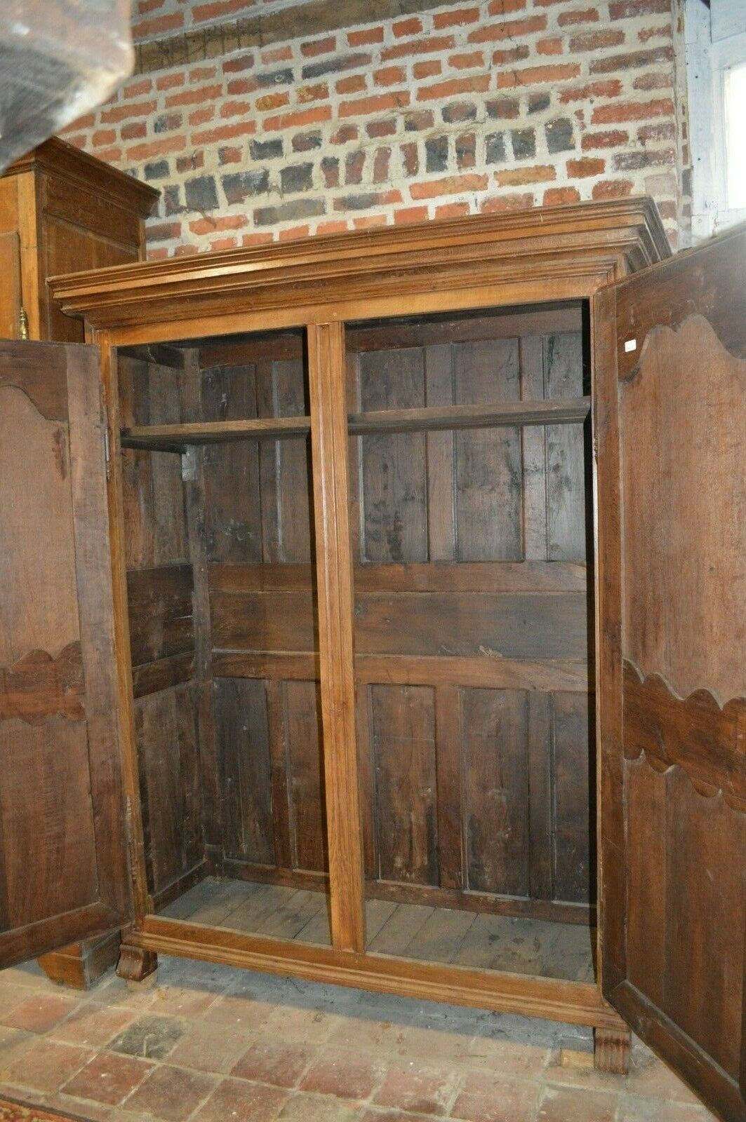 Moulded oak cabinet