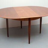 1960s extendible diningtable walnut by Lübke