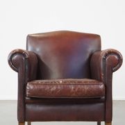Cleanly finished sheepskin armchair made of sheepskin