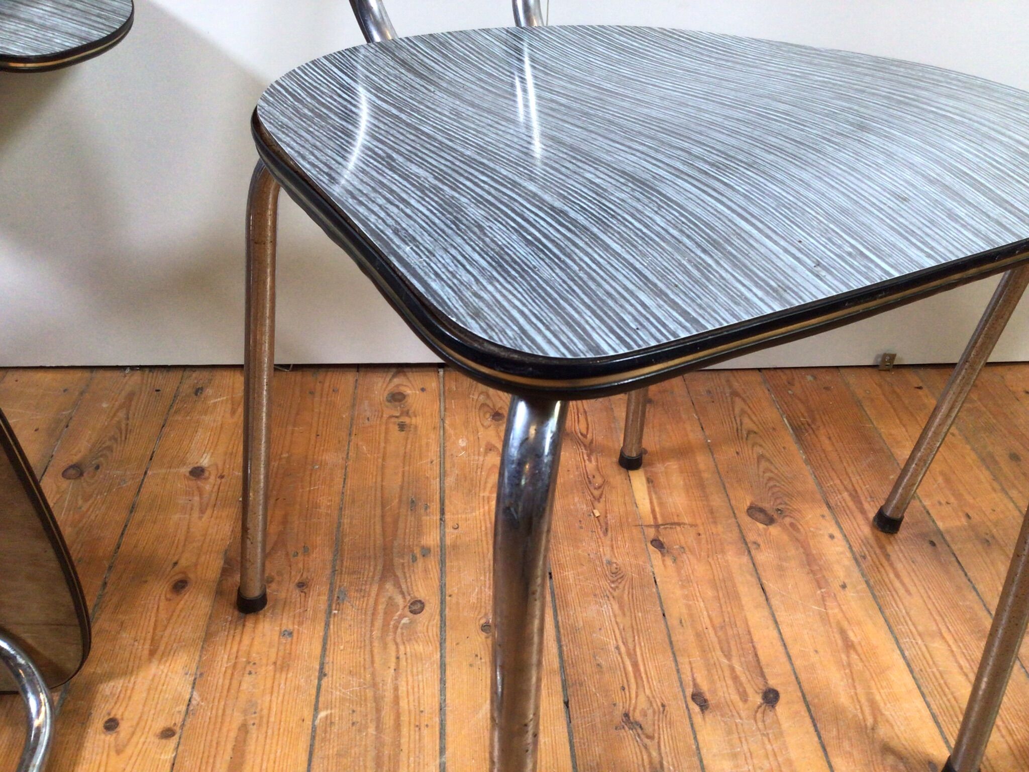 4 formica dining chairs