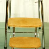 Stepladdle stool in formica