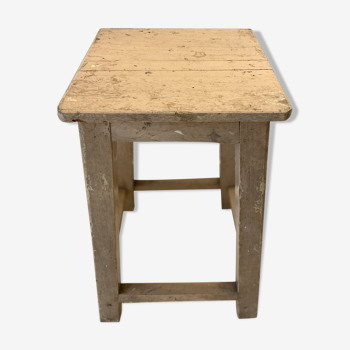 Beige laqué wooden stool