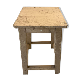 Beige laqué wooden stool