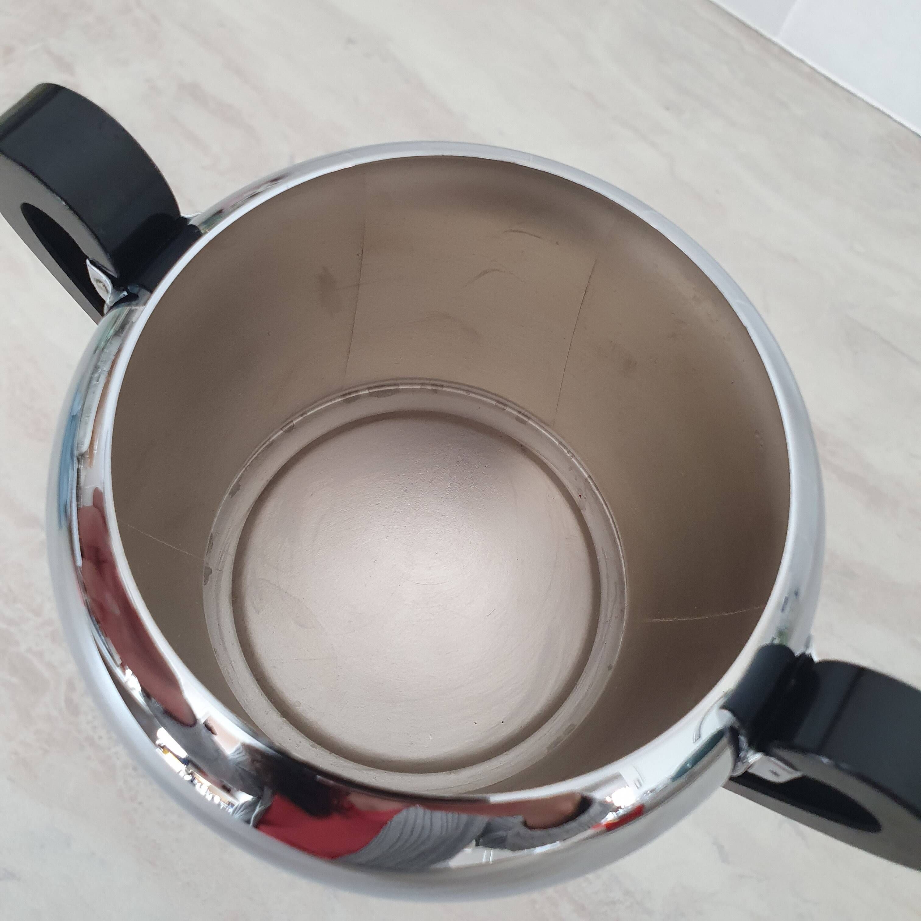 Sucrier collection "Bombé" inox 18/10 et bakélite par Alessi Alfra