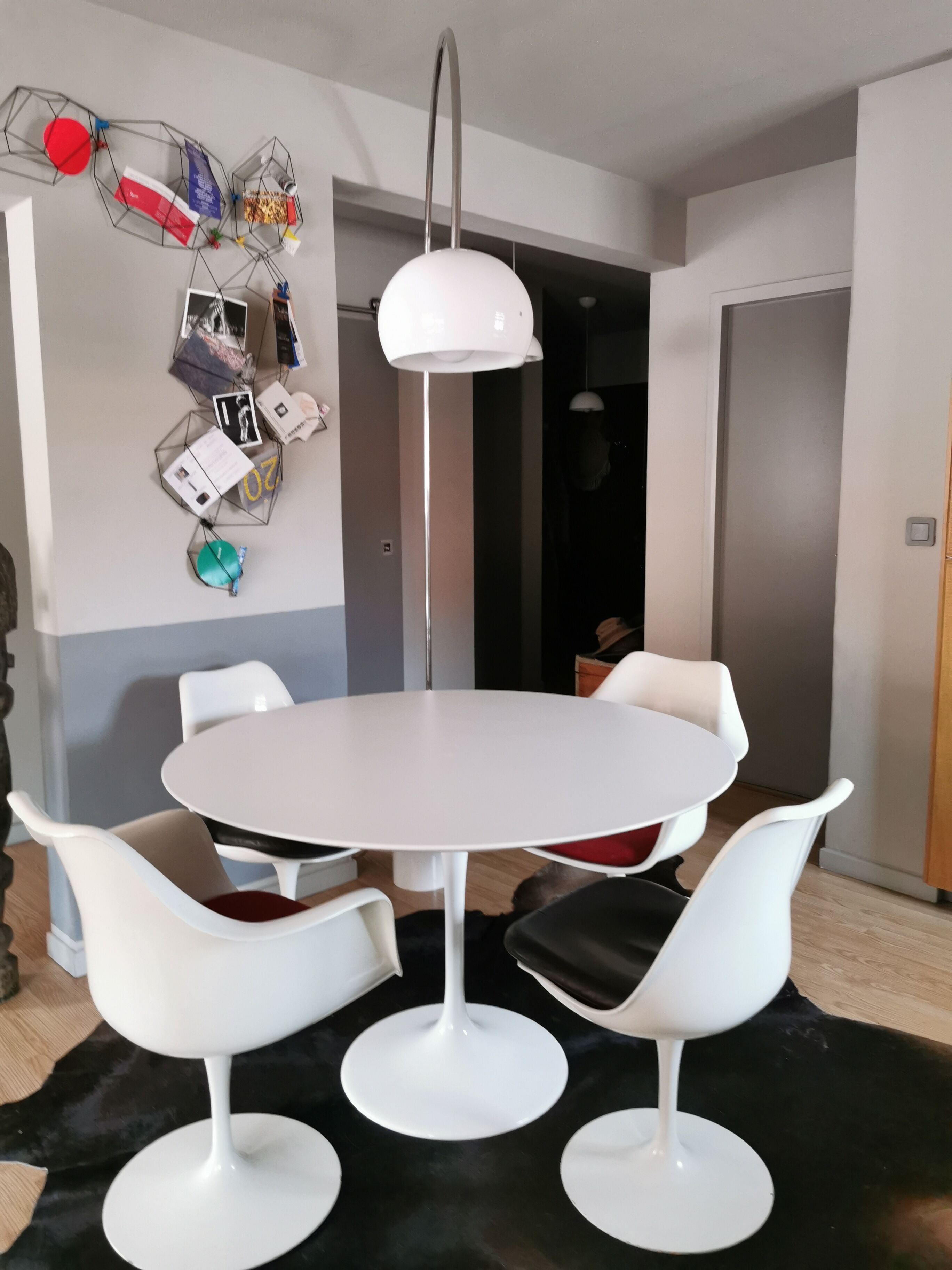 Dining room table with tulip leg