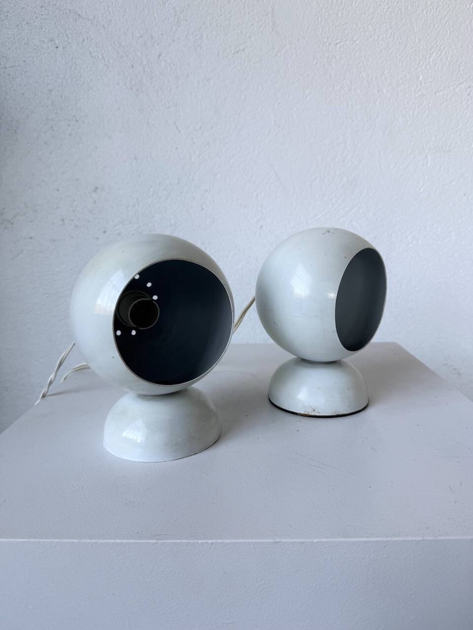 Paire de lampes « eyeball » années 80