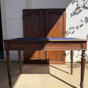 Bureau ancien style Louis XVI - plateau en feutrine bleue