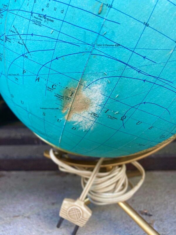 Globe terrestre mappemonde ancienne verre lumière design vintage 1970