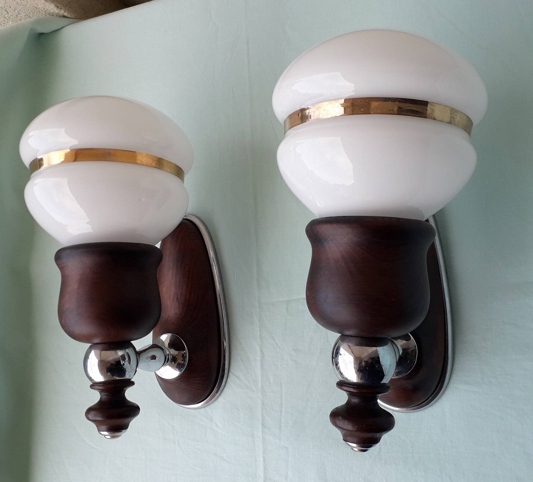 Pair of vintage wall lights