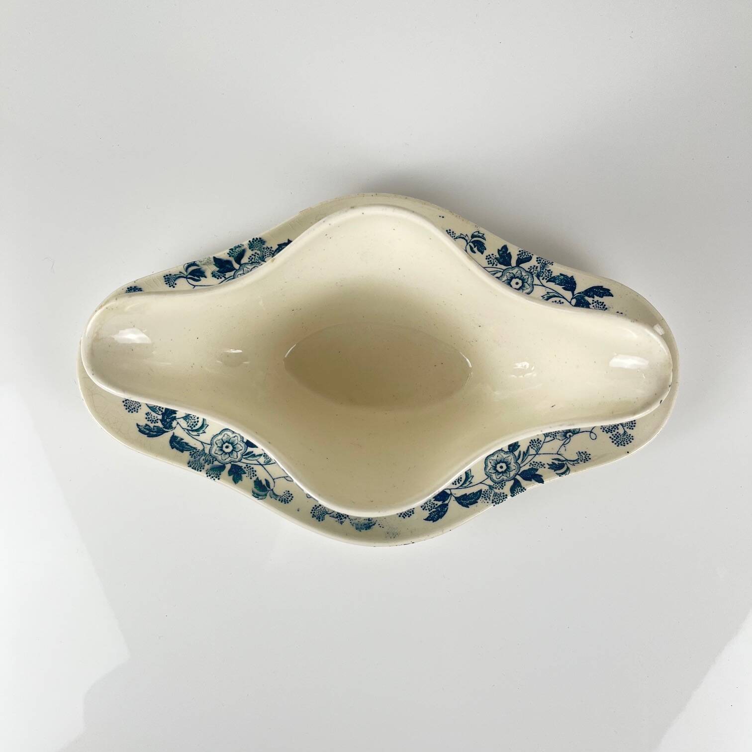 Longwy sauceboat, late 19th century "Ycho", blue ironstone
