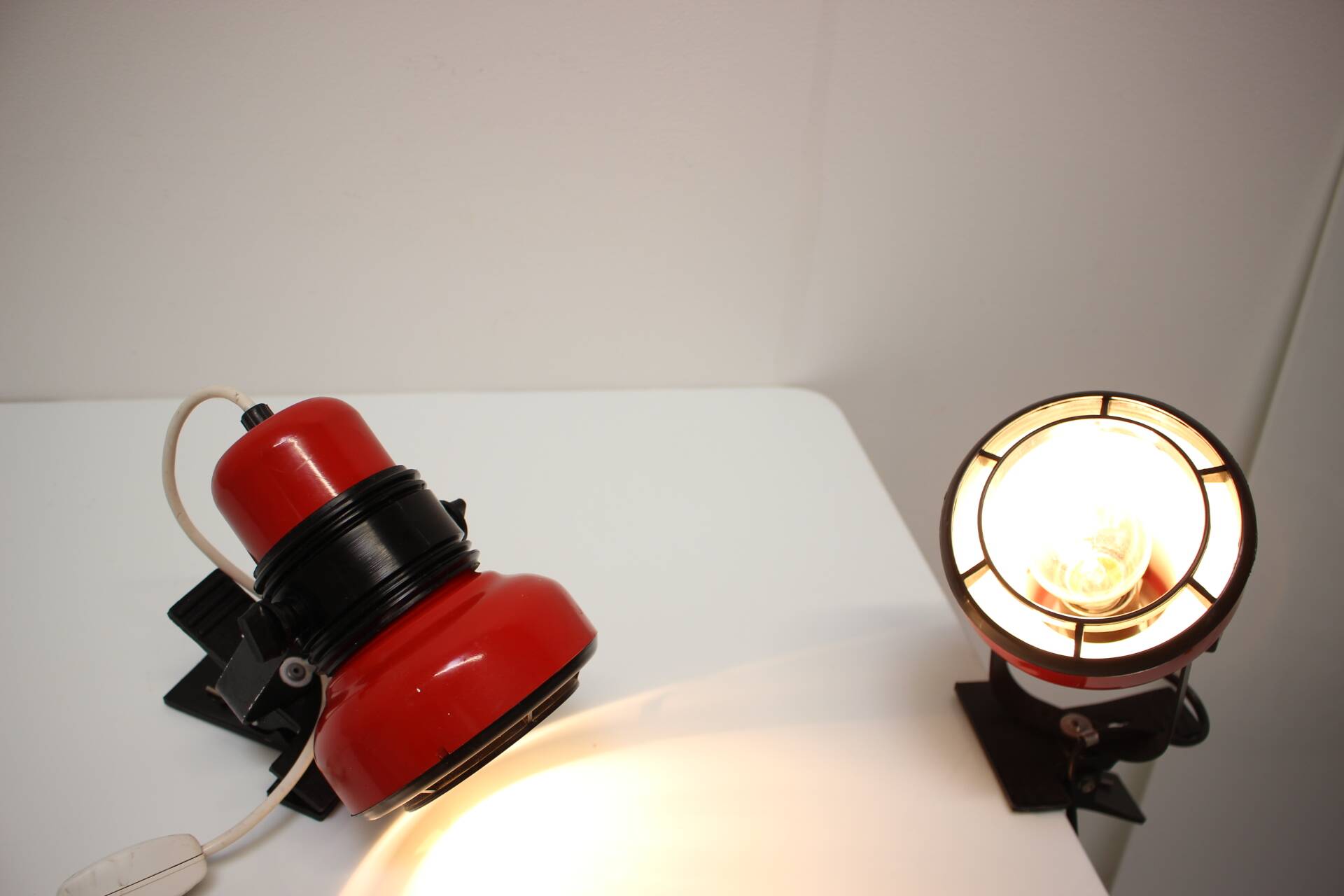 Set of Two Mid-Century Wall or Table Lamps by Elektrofem, Hungary, 1970s