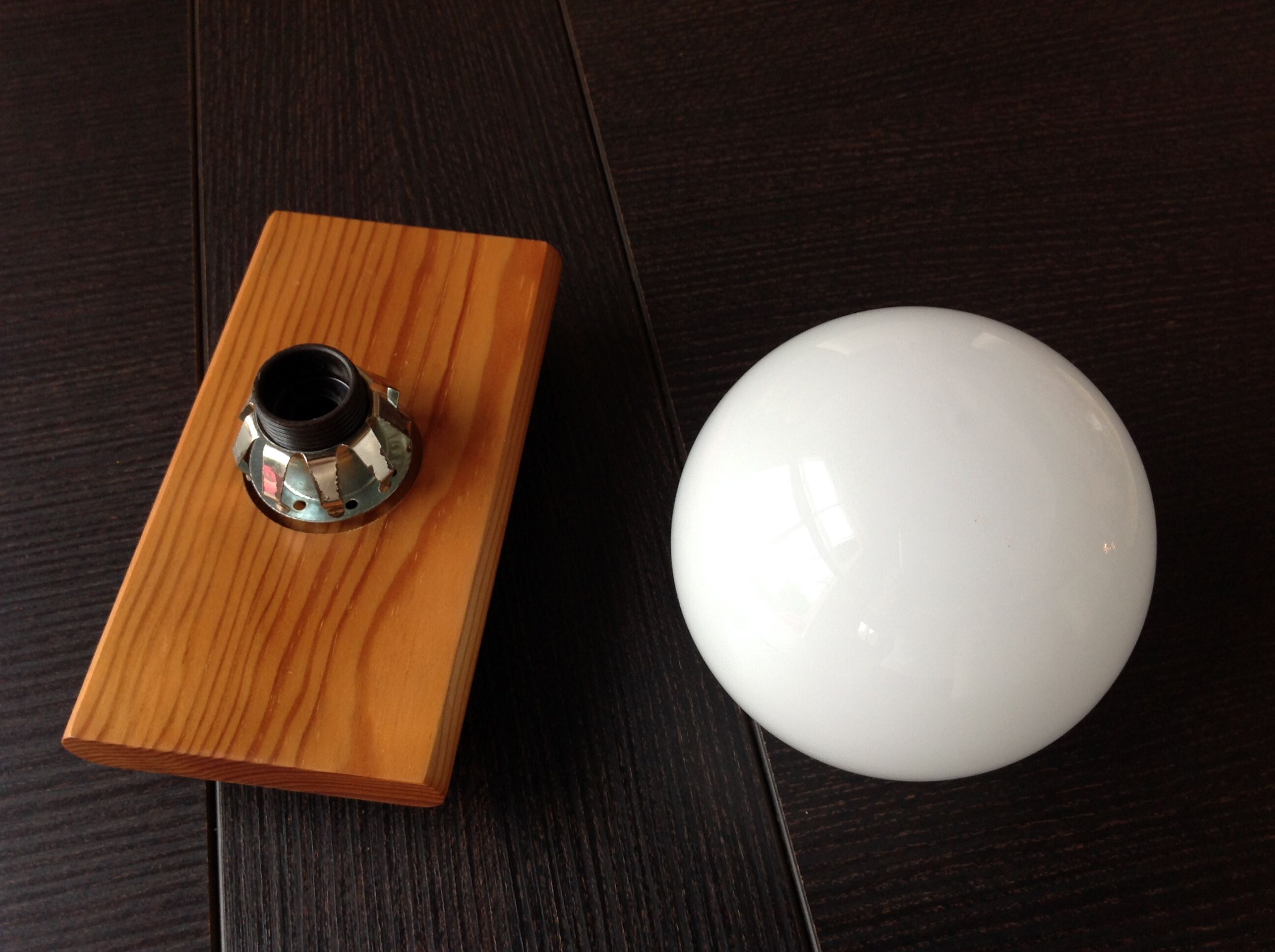 White opaline opaline wall lamp Scandinavian style / vintage 60s-70s