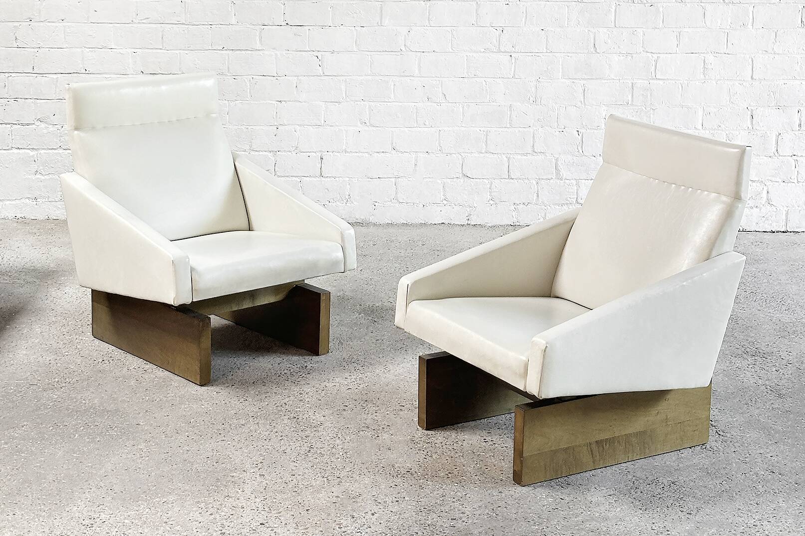 French Modernist Living Room Sofa Set In White Leather, 1950's