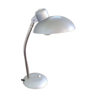 Desk lamp with SIS flex arm