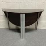 table pliante design C. Gaillard pour ligne Roset