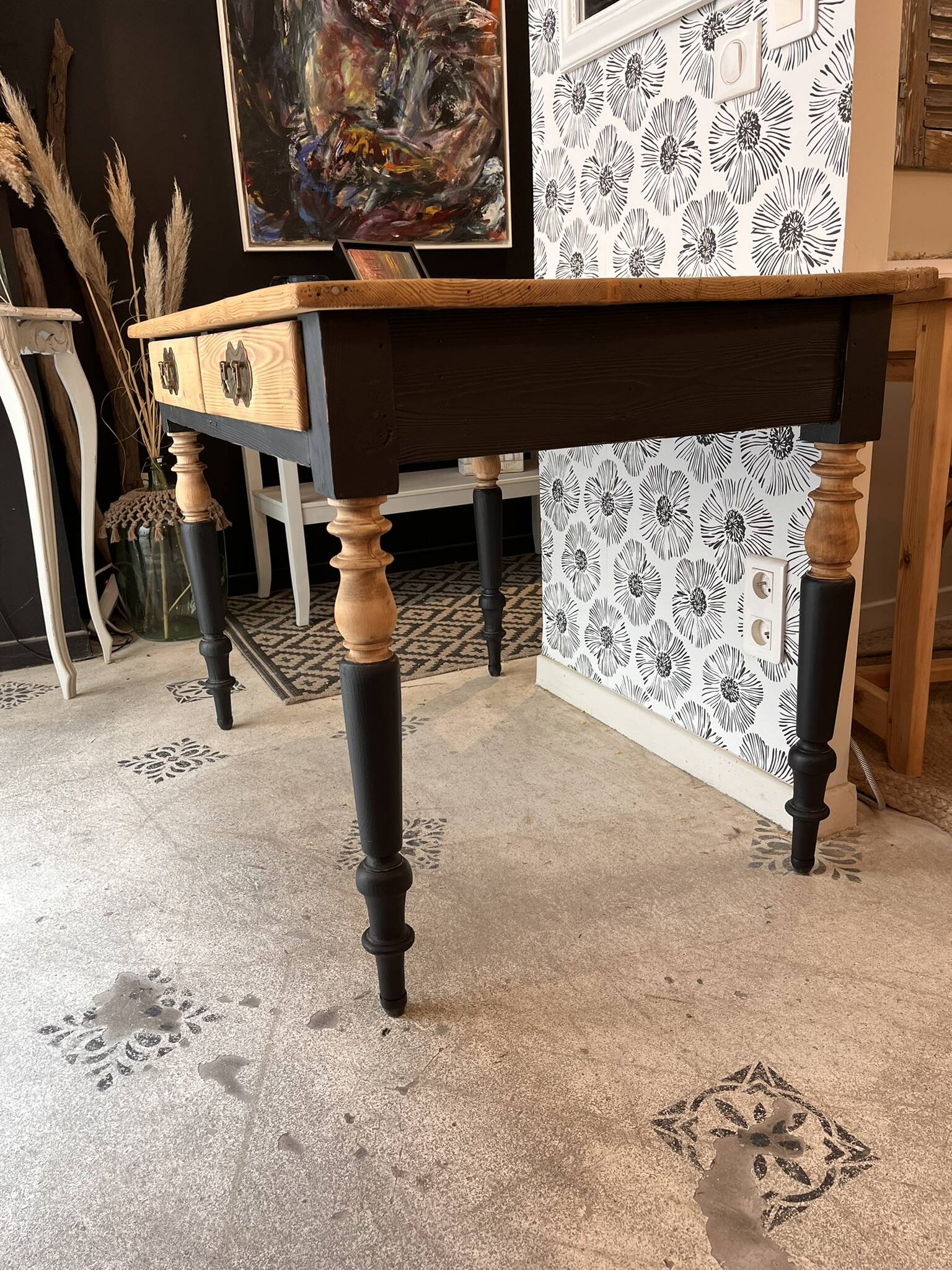 Vintage solid wood desk Basile with 2 drawers