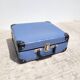Petite valise rétro bleue