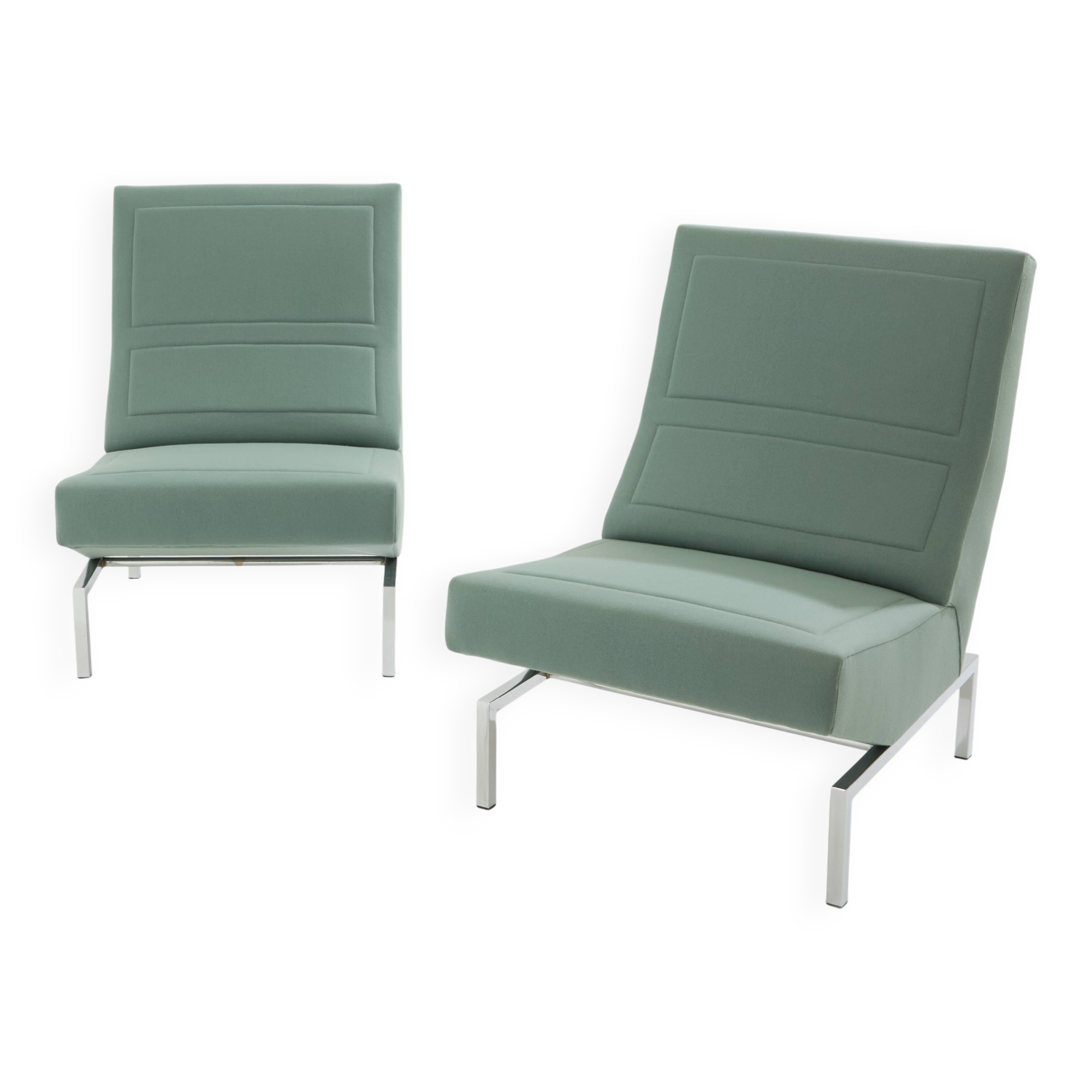 Pierre Paulin pair of CM236 satin chrome armchairs from 1960.