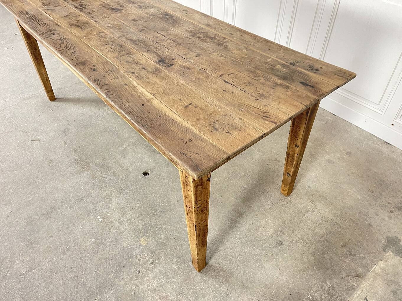 1900 walnut table