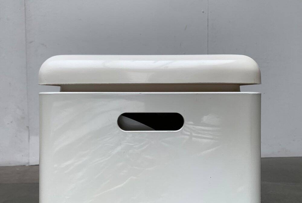 Italian laundry basket from the mid-century space age, 1960s