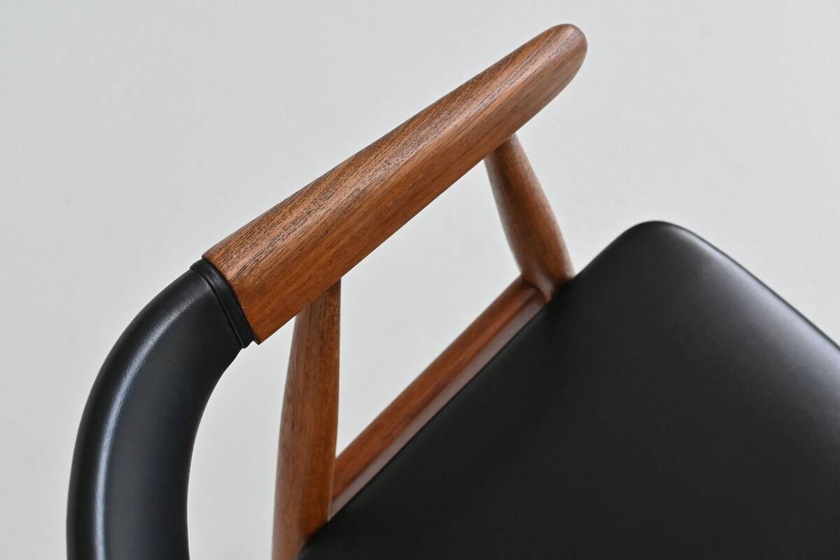 Teak chairs by Aksel Bender Madsen and Ejnar Larsen, Denmark 1960.