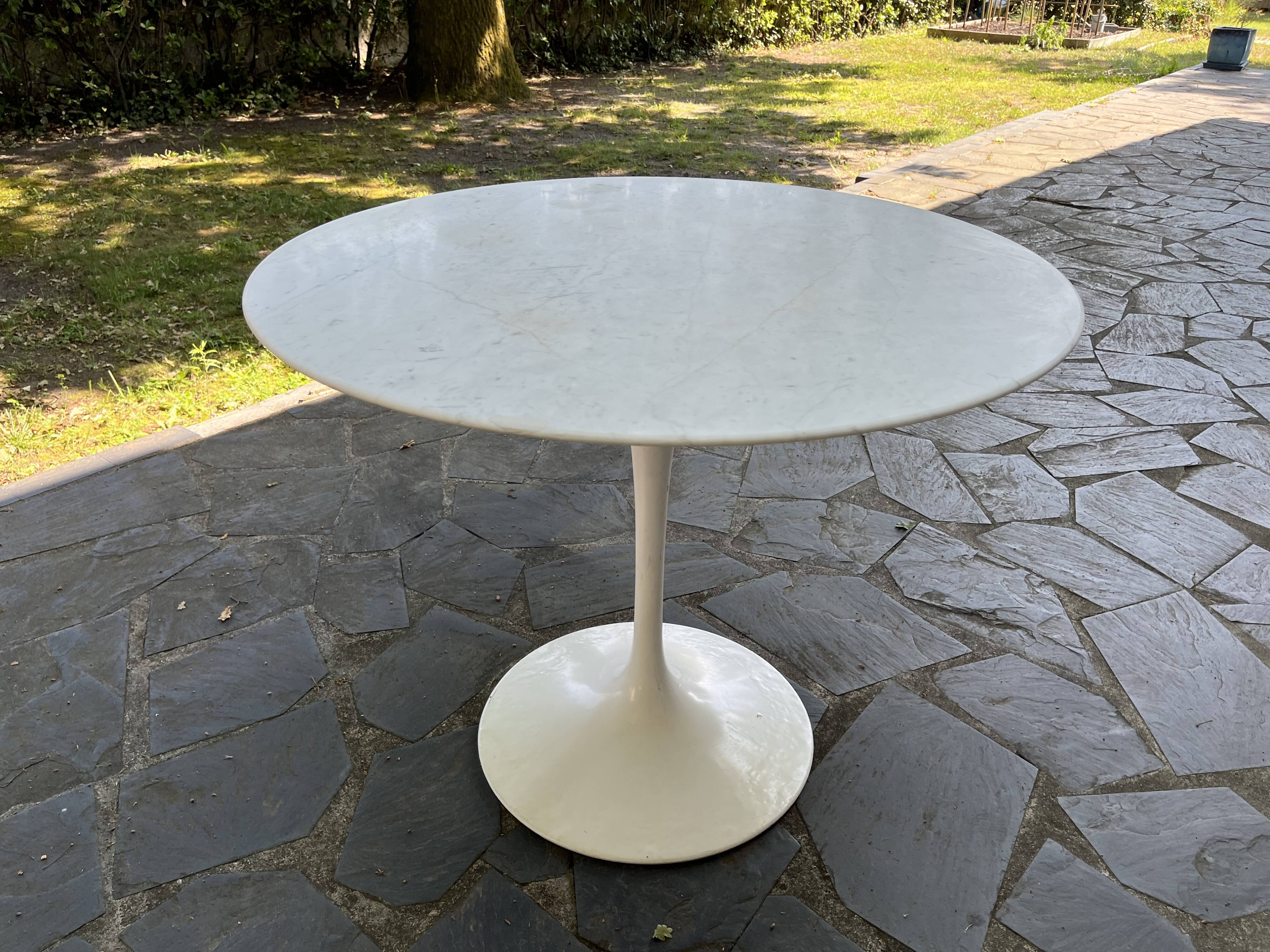 Marble Tulip table by Eero Saarinen for Knoll