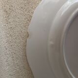 3 plates on board scalloped Moulin des loups