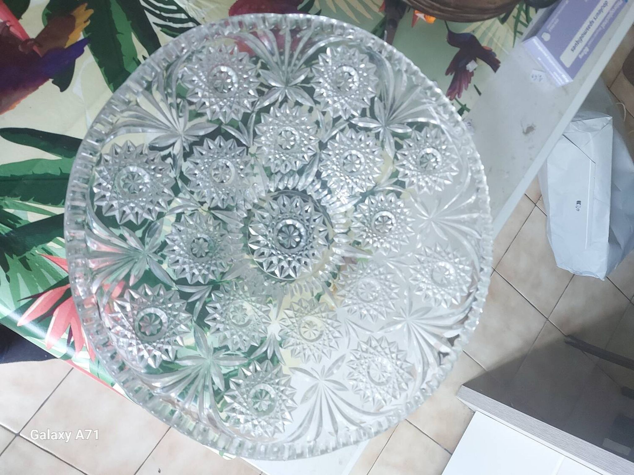 2 dishes or baskets in pressed moulded cut glass