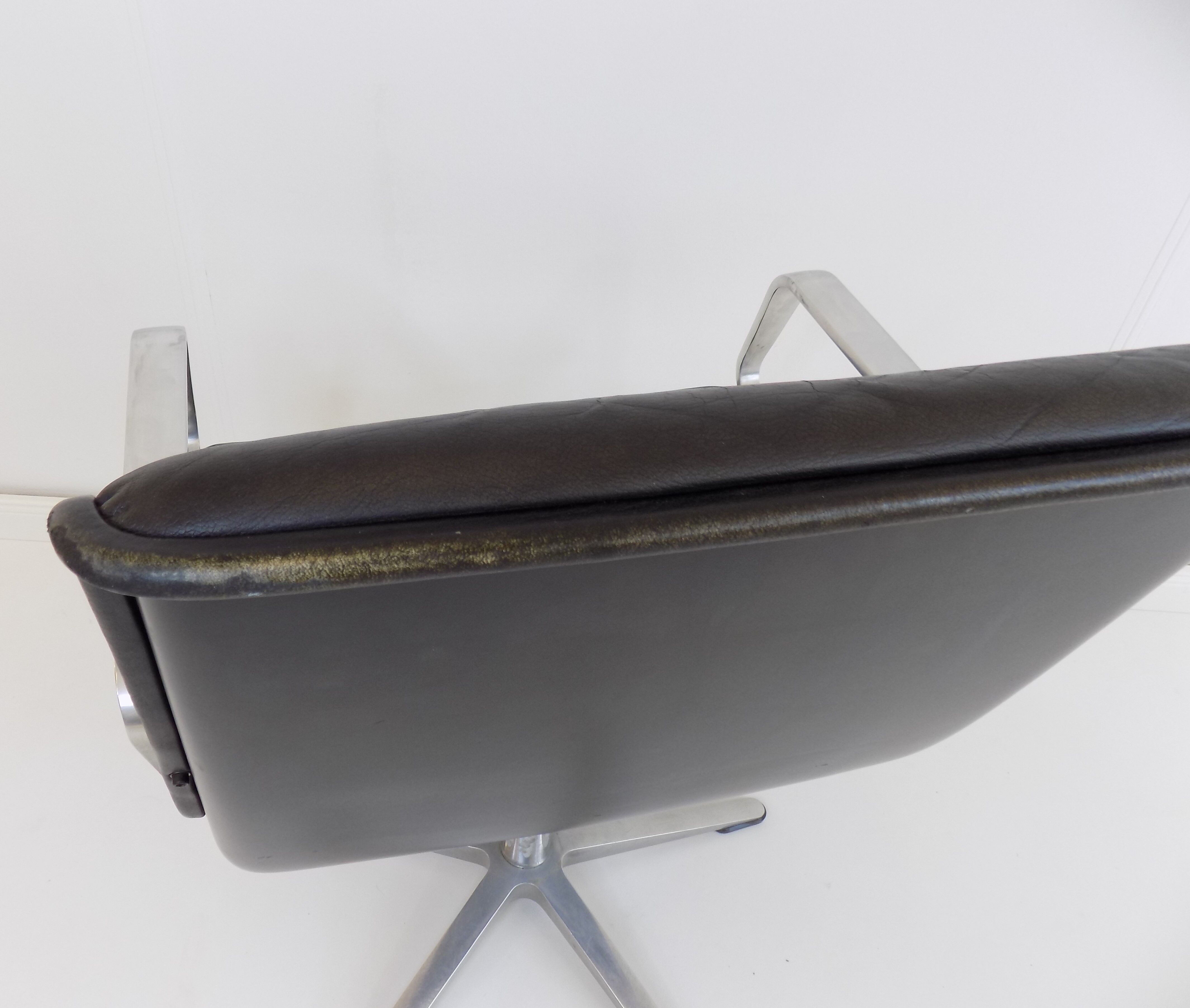 Ensemble de 2 chaises de bureau Wilkhahn Delta du groupe Delta