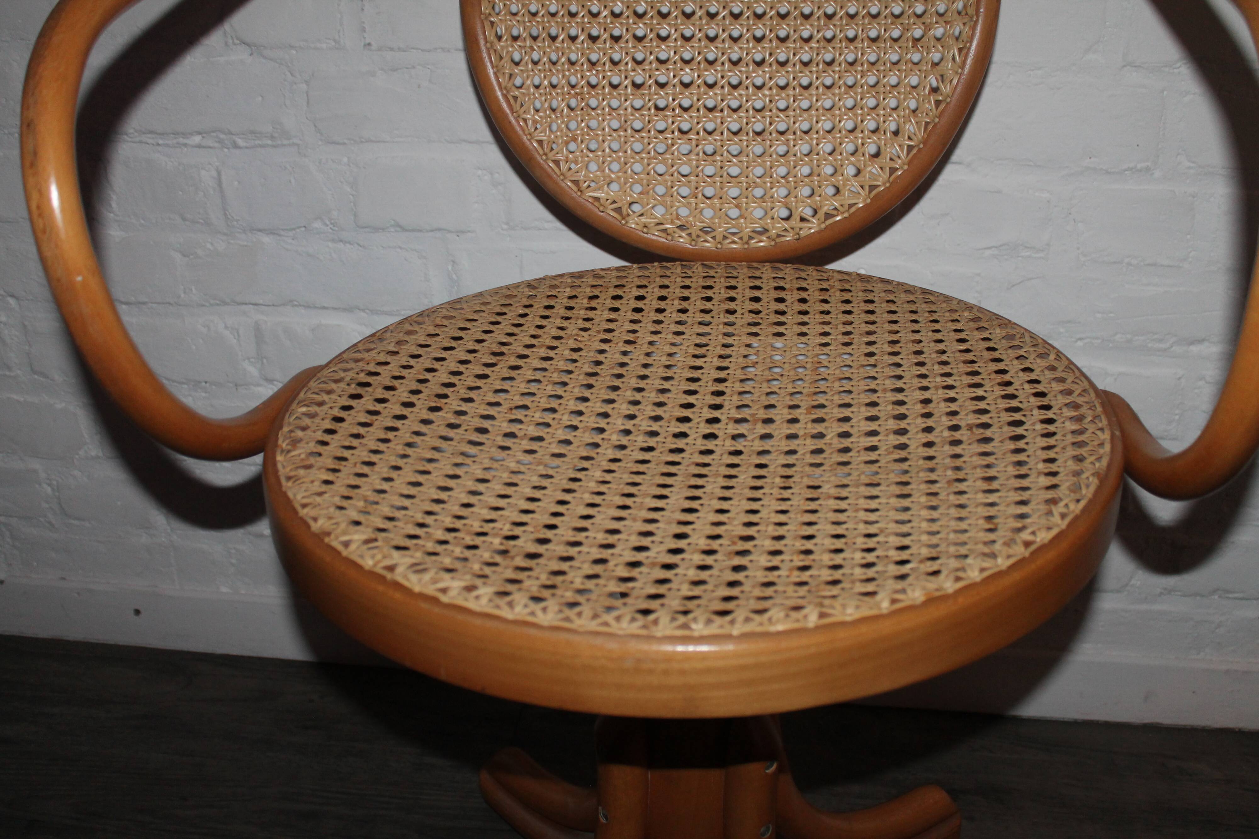 Fauteuil pivotant Thonet début 1900
