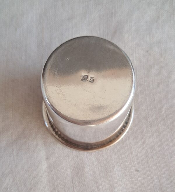 Nécessaire de fumeur ou de bureau  vintage en métal argenté – 4 pièces