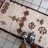 Vintage moroccan rug berber handmade 74cm x 136cm 1970s
