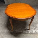 Round extendable dining table in Regency style M