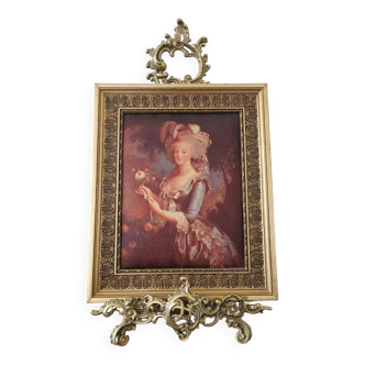 Élégant cadre en stuc et bois doré reproduction sur soie Marie Antoinette baroque rococo