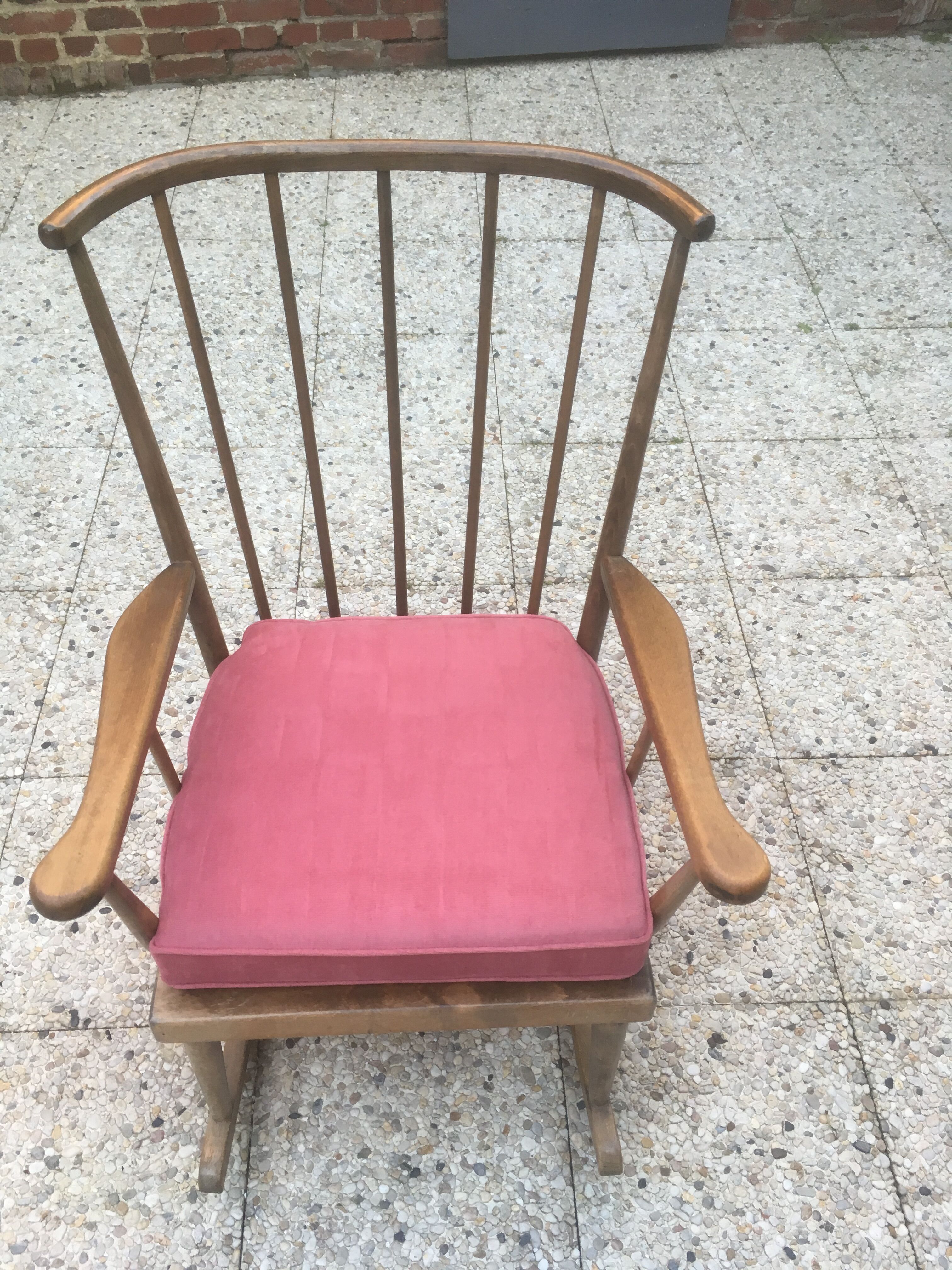 Powder pink baumann rocking chair