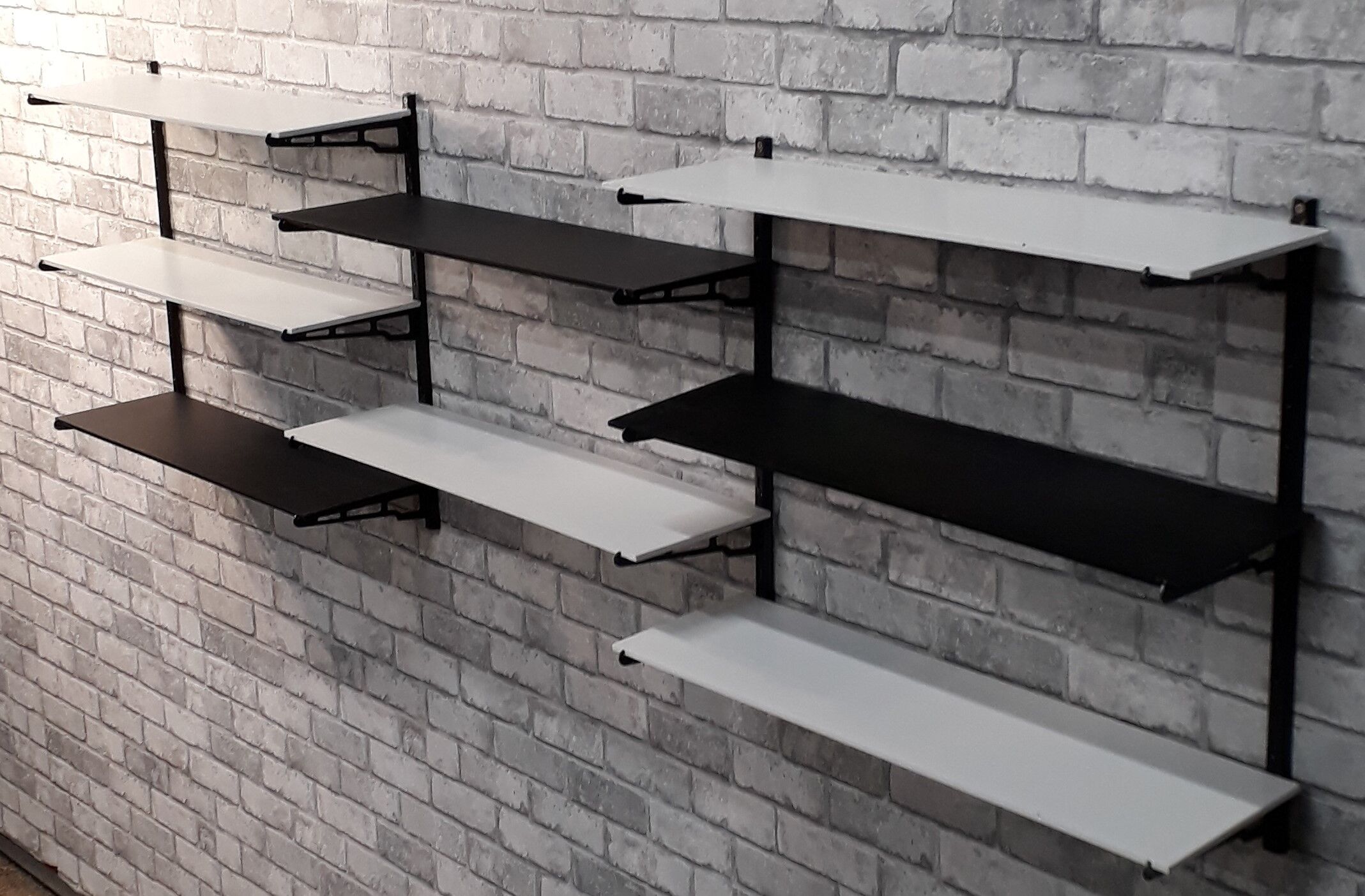 Wall shelf brand Multimueble 1975