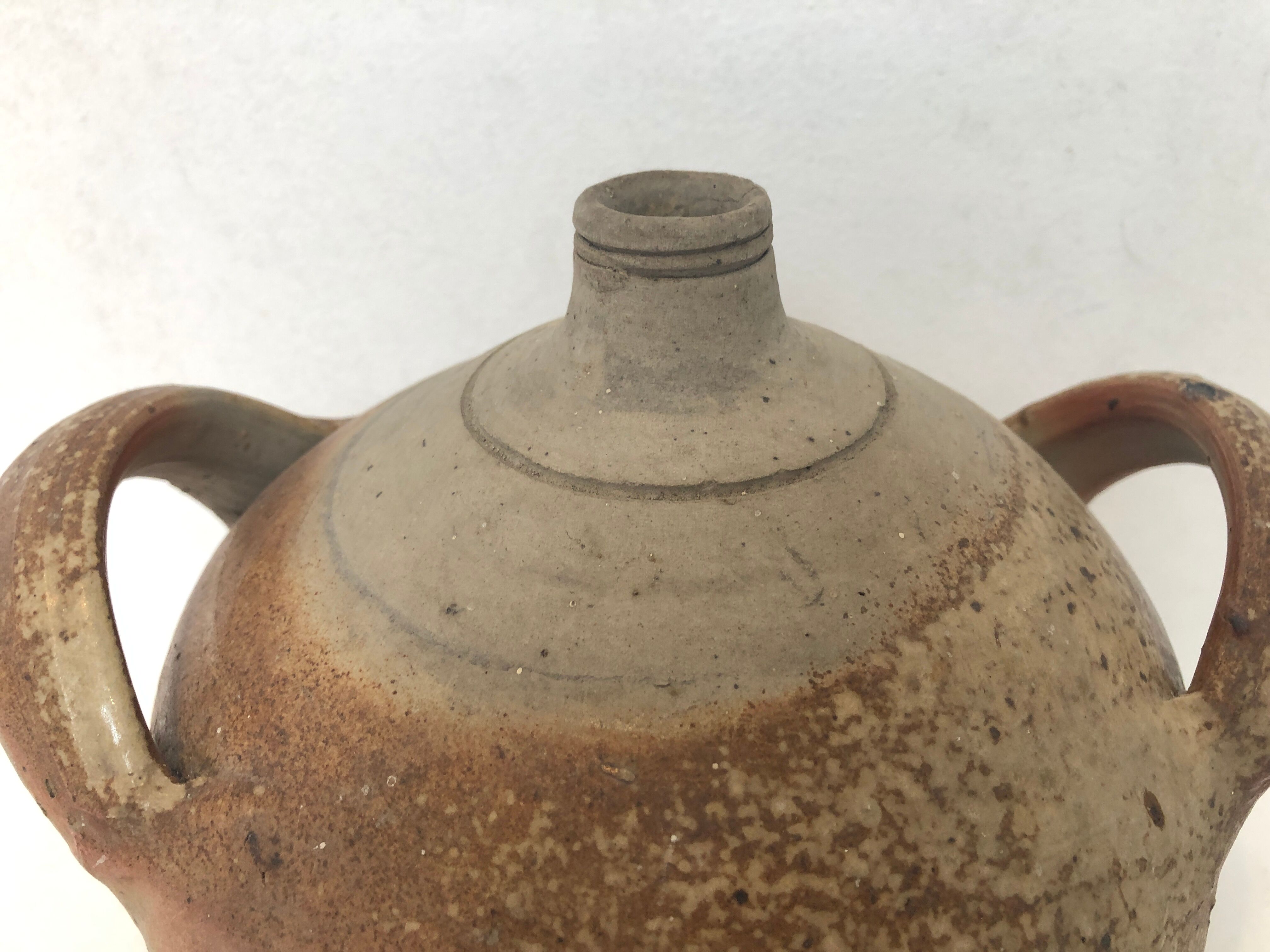 Jug with sandstone handles, 1970