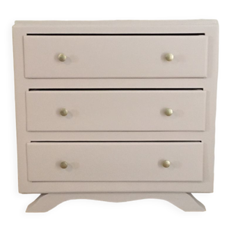 Chest of drawers feet mustache