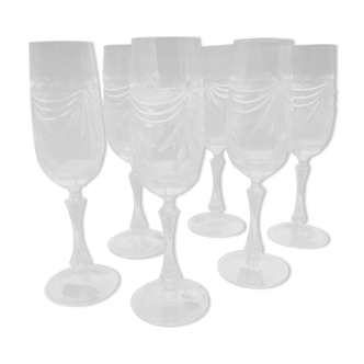 Crystal champagne flutes