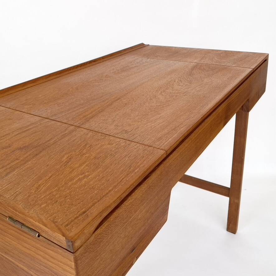 Vintage desk dressing table