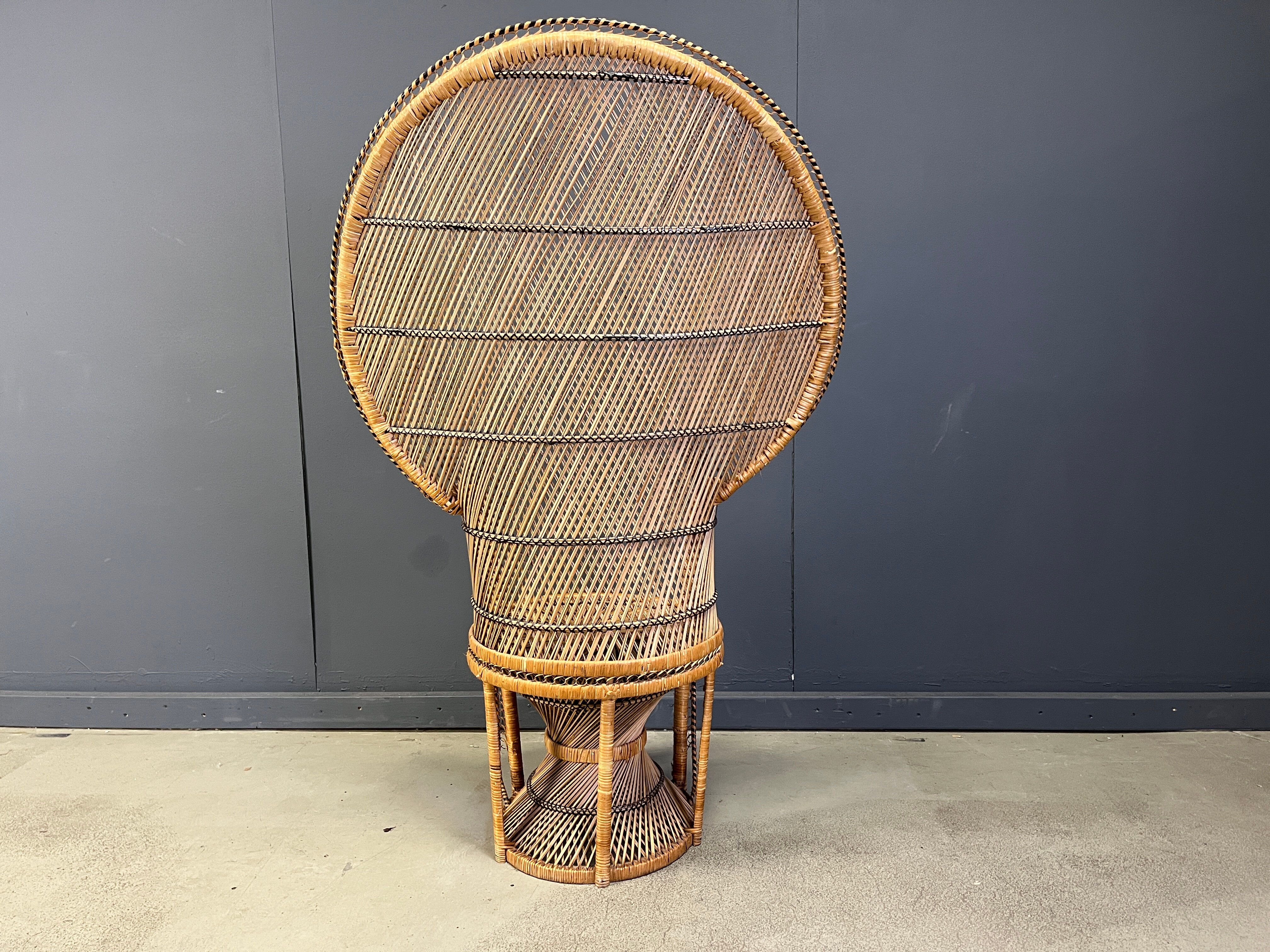 Vintage wicker peacock chair, 1970s