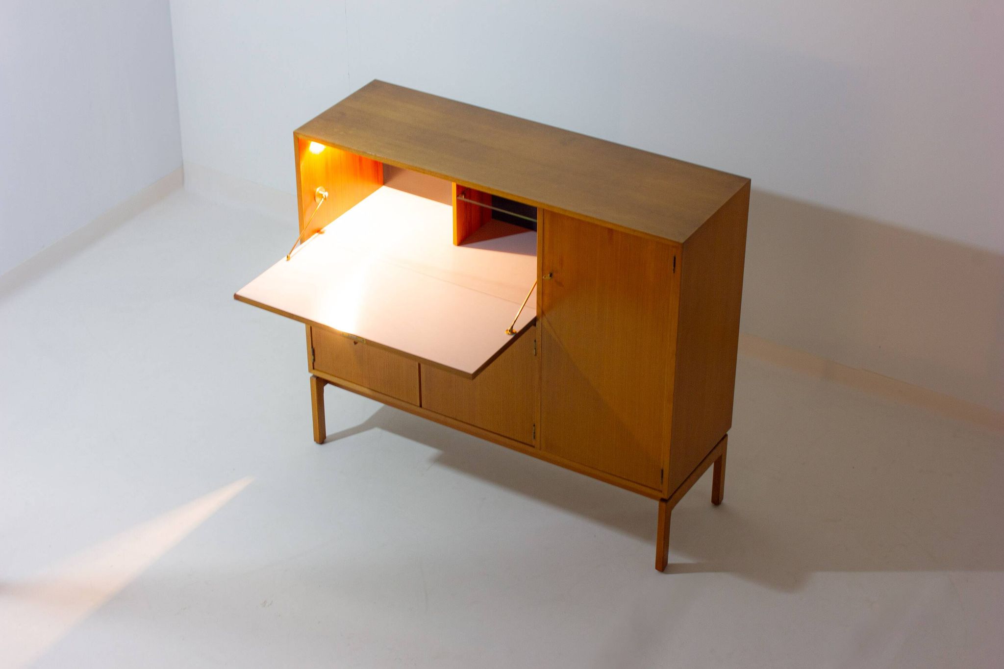 Illuminated mid-century bar cabinet by Jos de Mey, Belgium 1960s