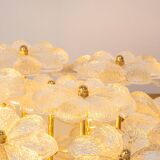 Magnificent small wall lamp/ceiling fixture in glass in the shape of a flower E. Palme, Germany.