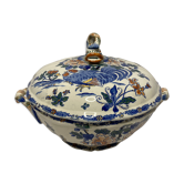 Old soup pot faience GIEN decoration to the rooster early twentieth century