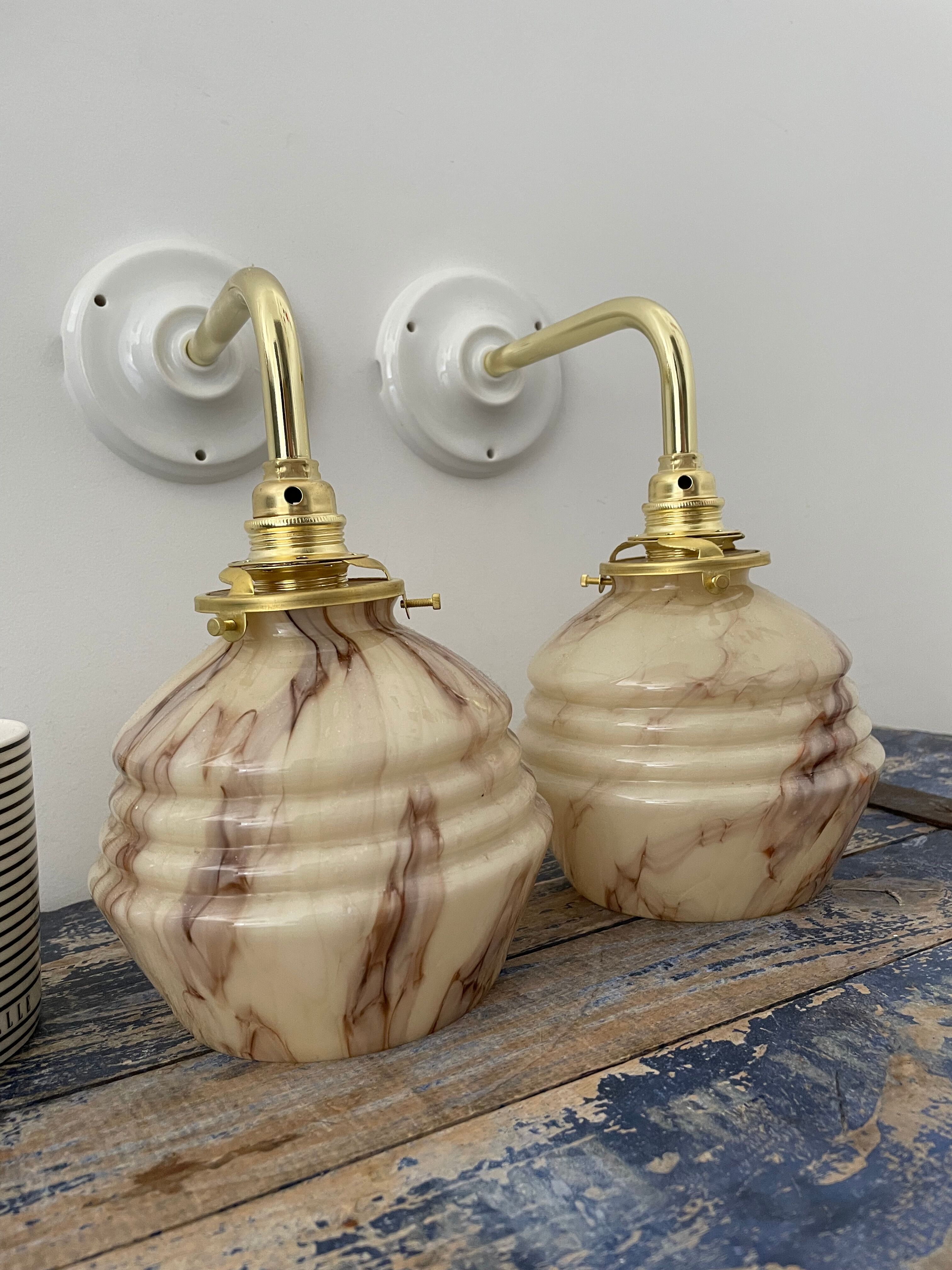 Pair of Art Deco wall lamps in marbled opaline